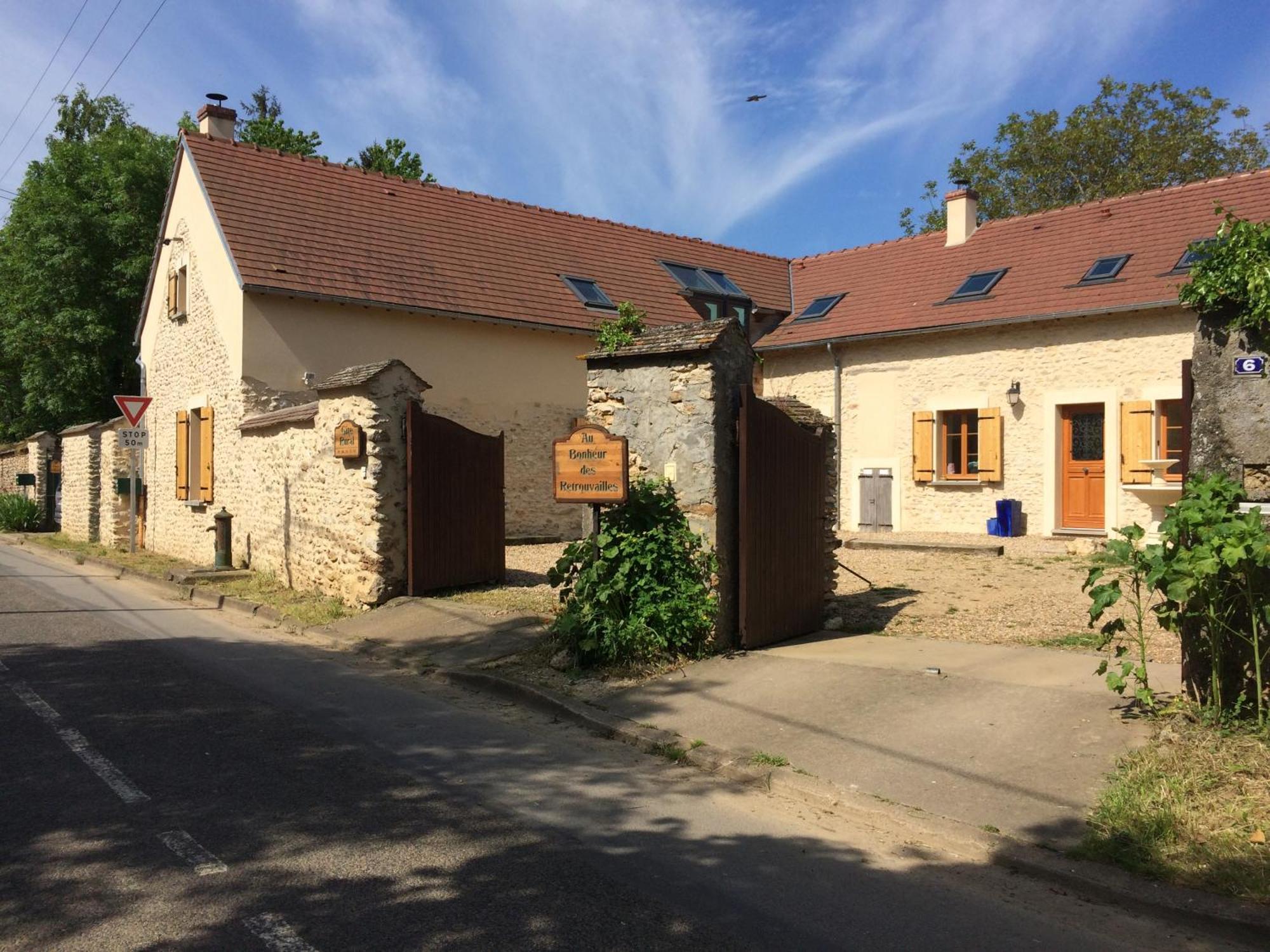 מלון Denonville Au Bonheur Des Retrouvailles מראה חיצוני תמונה